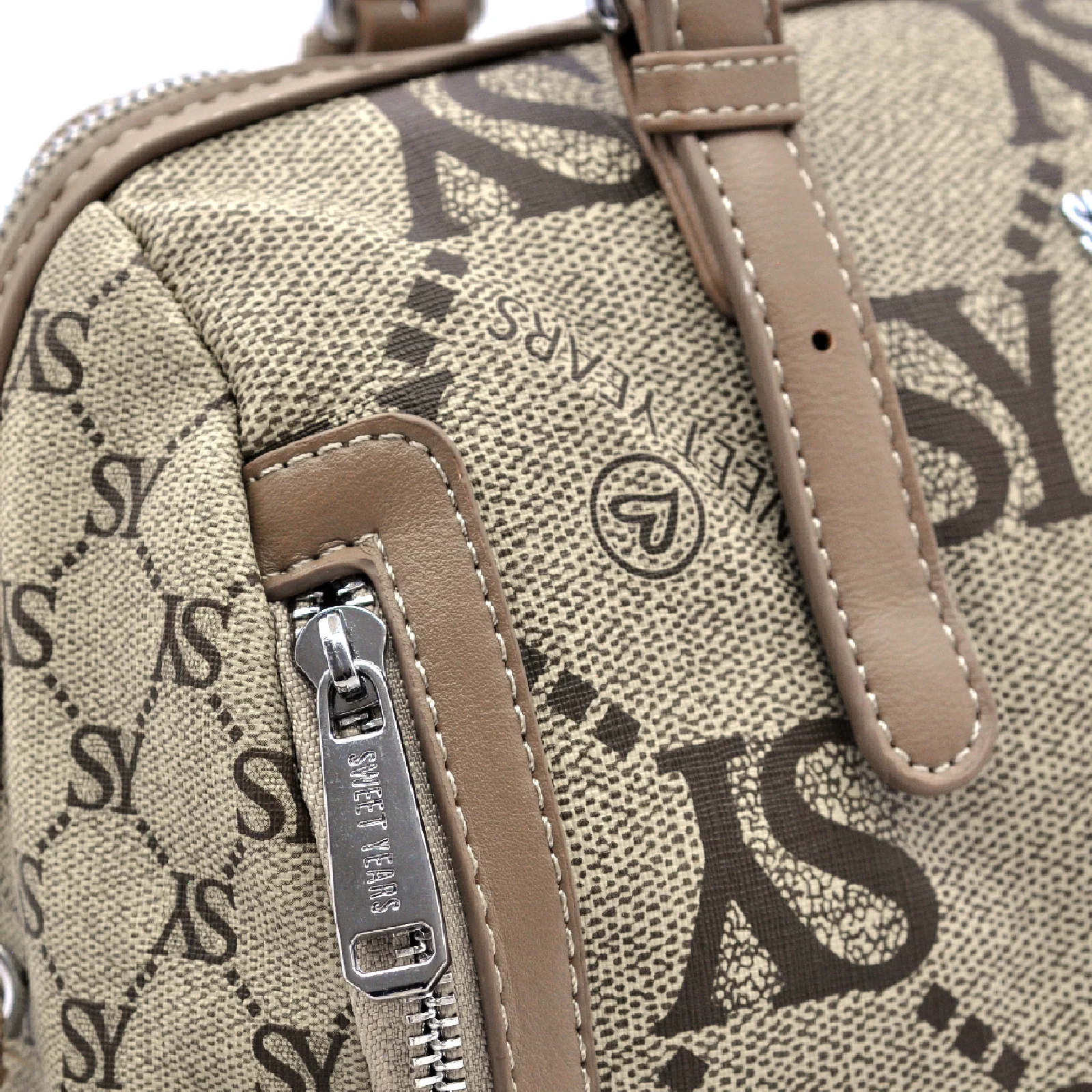 Borsa firmata Sweet Years in simil pelle pregiata bauletto con tracolla o spalla - immagine 6